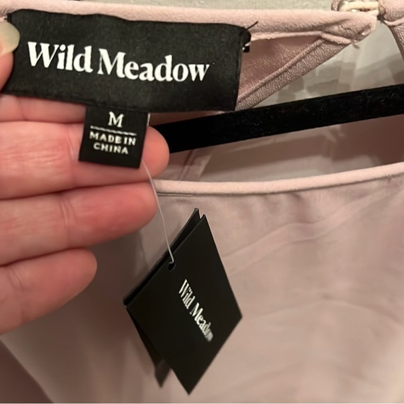 Med lavender dress. Great for wedding. Back can be tied/untied, you choose ❤️NWT - Picture 11 of 13